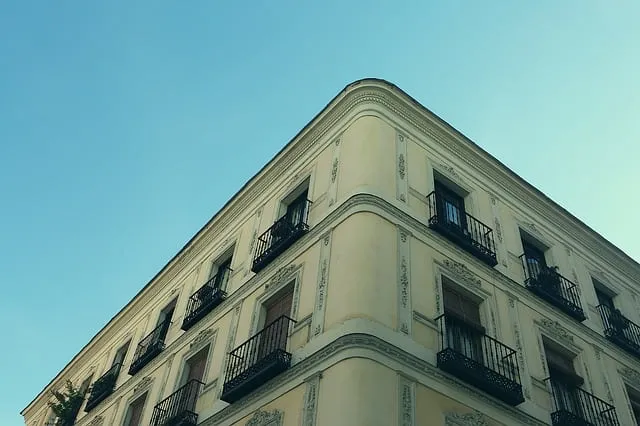 cornicione